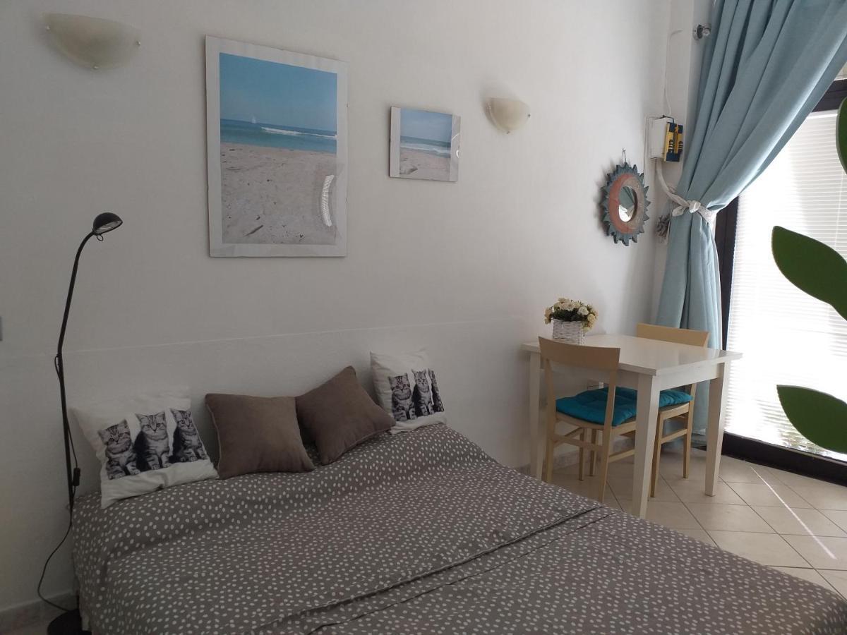 Sea Side Studio Виареджо Екстериор снимка